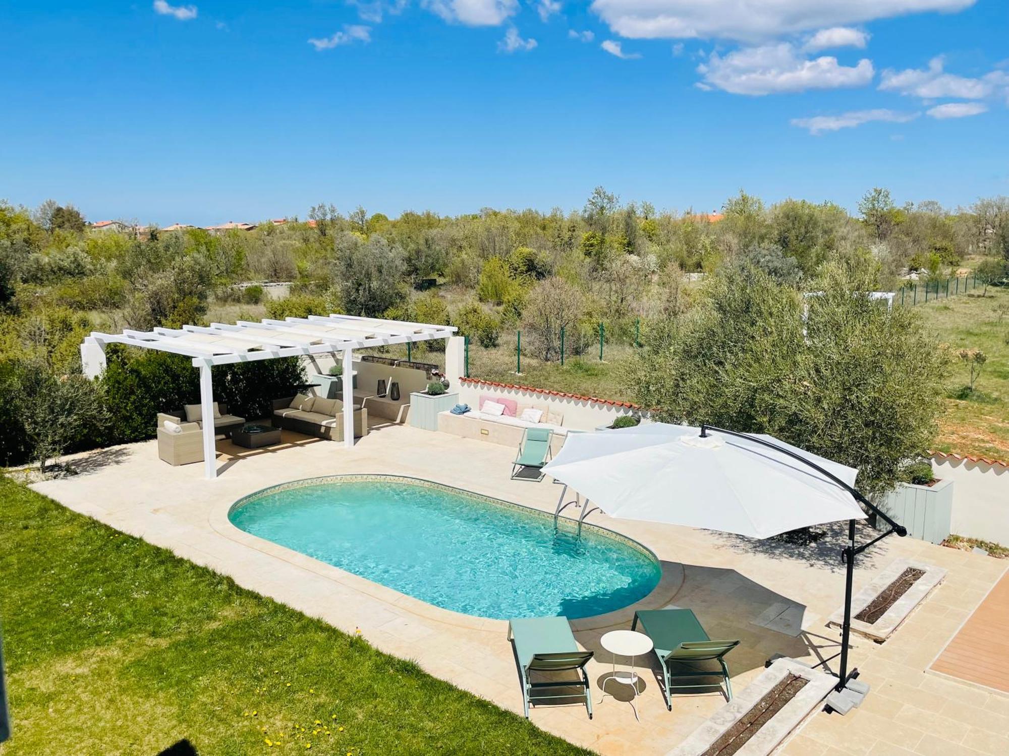 Luxury Villa In Istria - 9,000 Sqm Private Estate With Pool & Sauna, 15 Min To Sea, Near Fazana, 3 Bedrooms Juršići エクステリア 写真