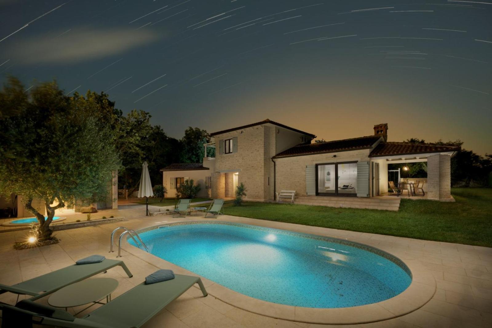 Luxury Villa In Istria - 9,000 Sqm Private Estate With Pool & Sauna, 15 Min To Sea, Near Fazana, 3 Bedrooms Juršići エクステリア 写真